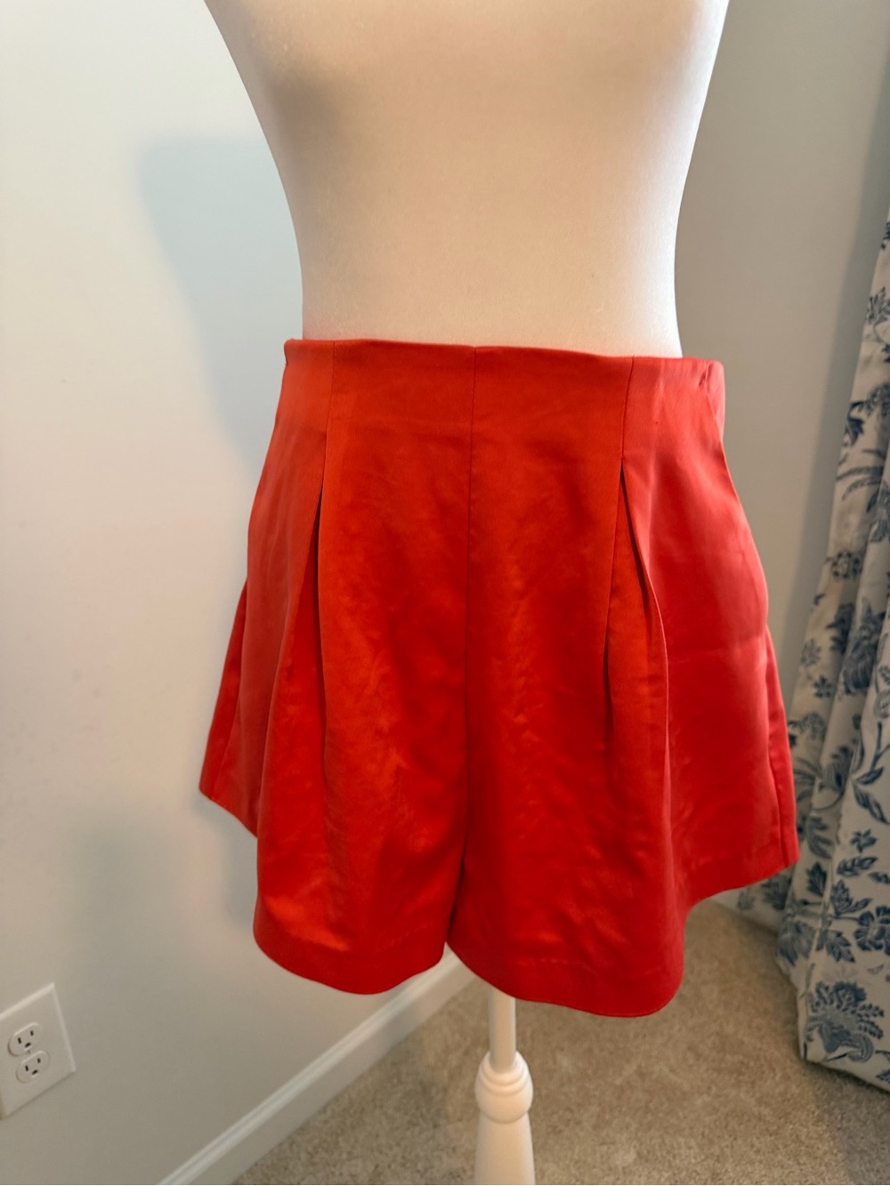 NBD Red High-Waist Pleated Skort